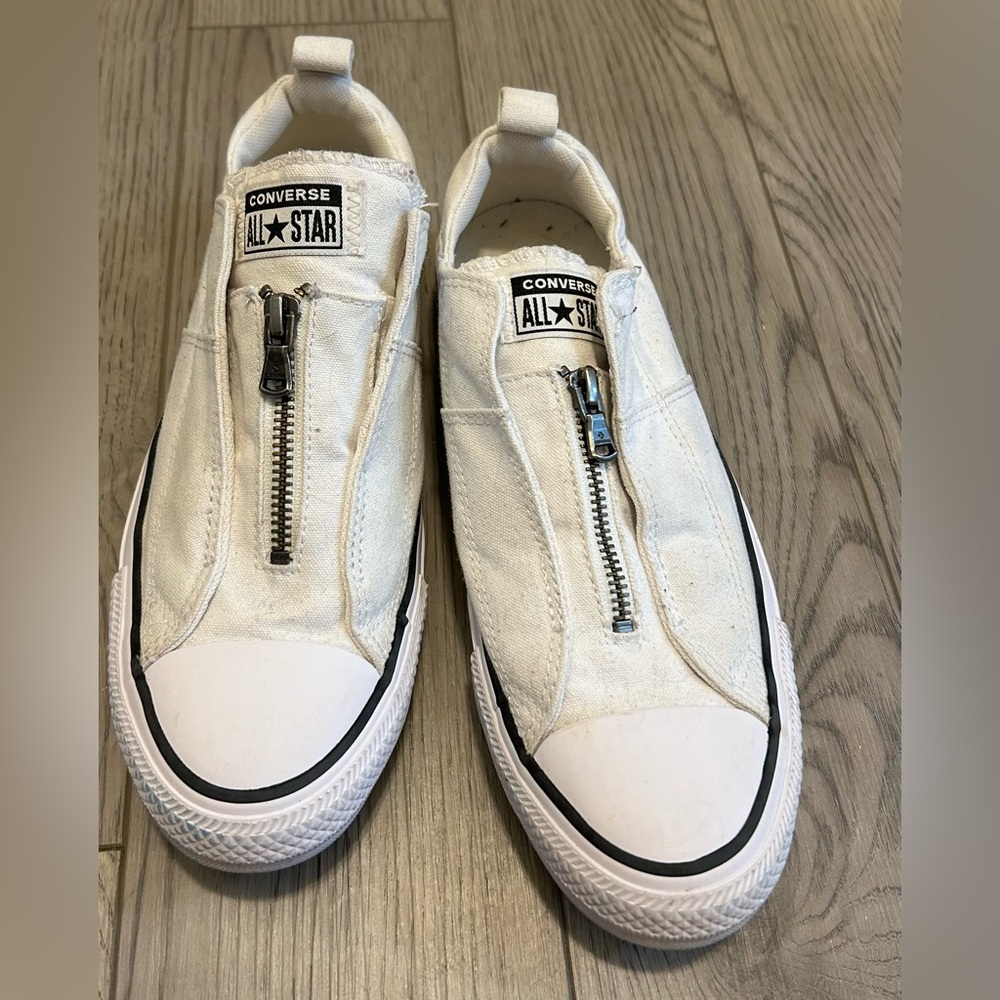 Women’s white converse zip shoes